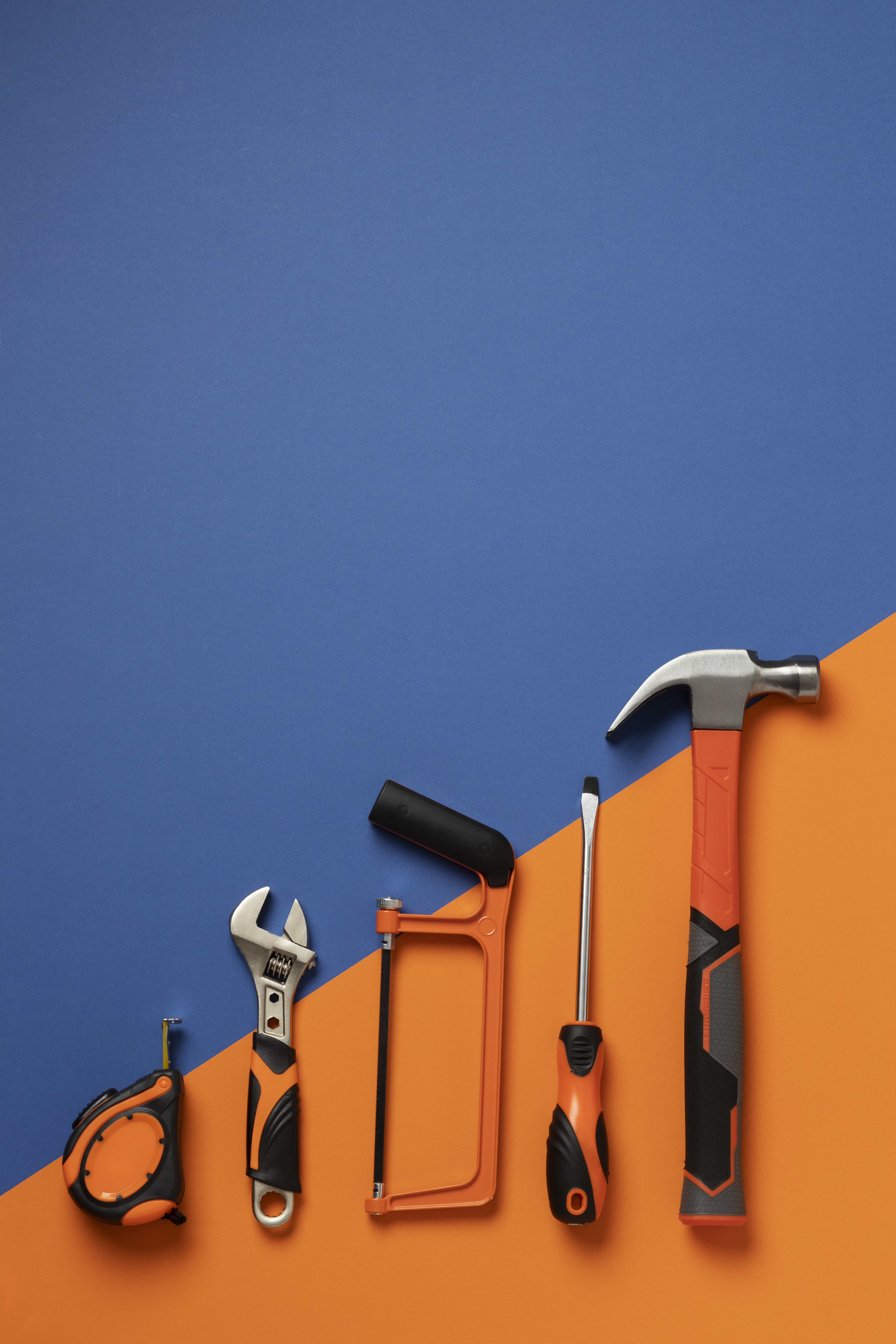 top-view-steel-hammer-with-other-construction-elements-tools